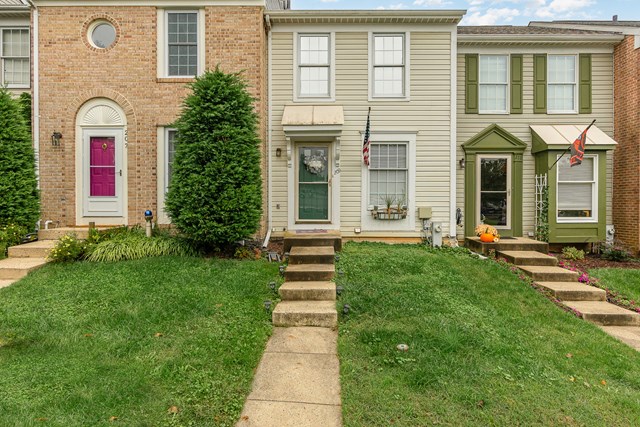209 maple wreath court