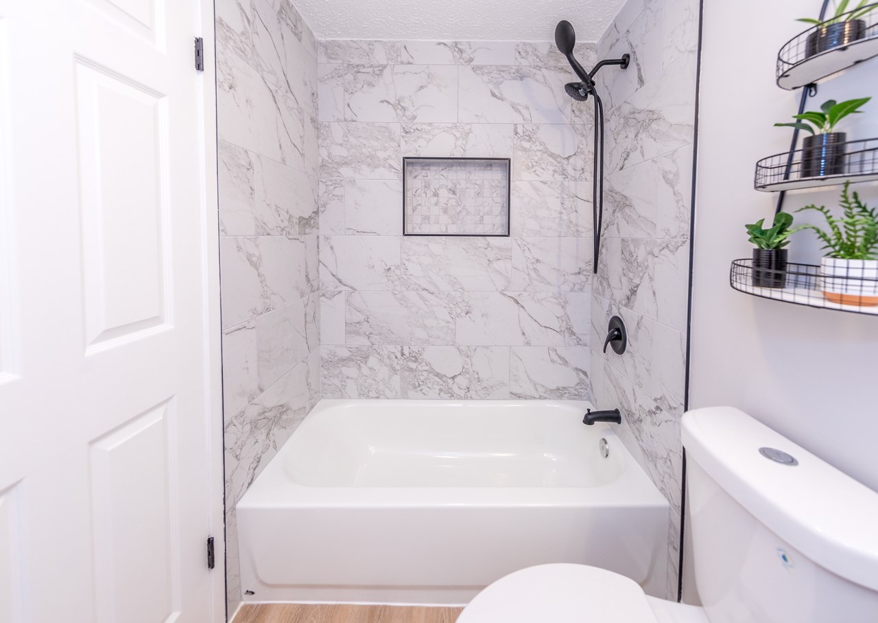 2nd full bath on upper level