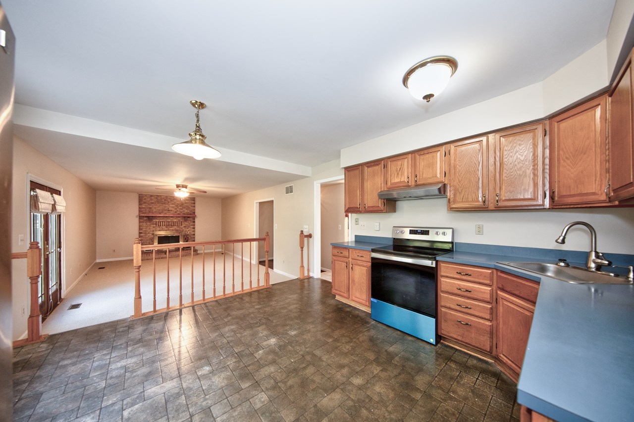 kitchen with all appliances
