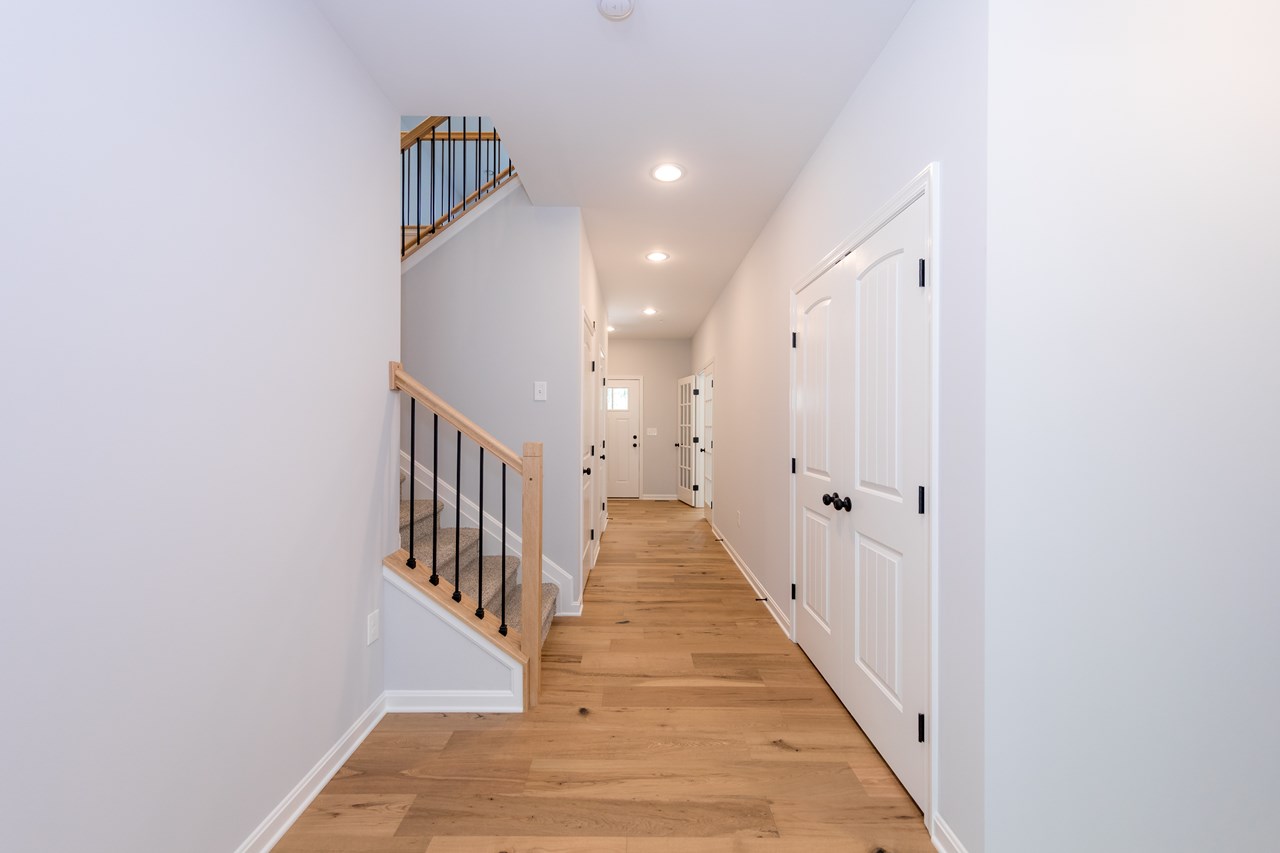 foyer/ entryway