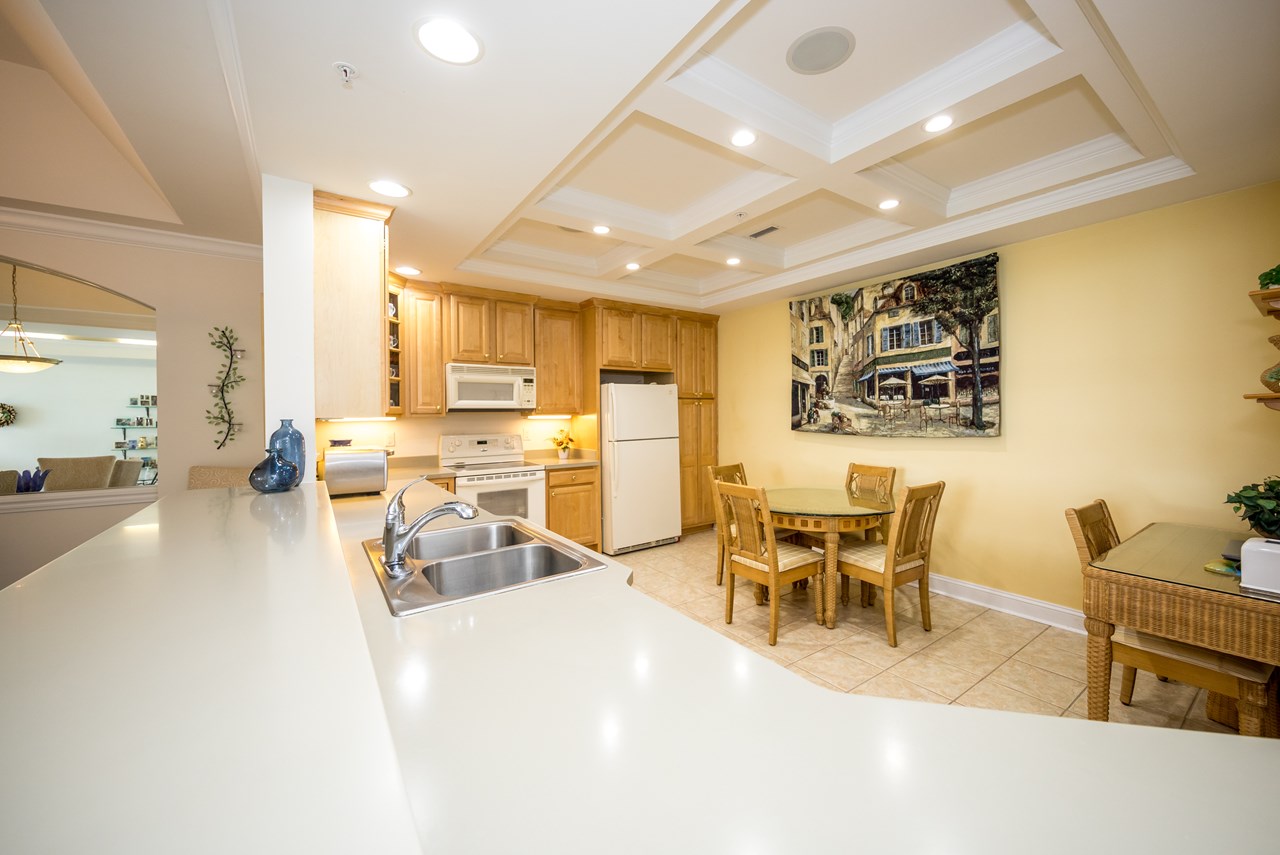 pass through kitchen with table space