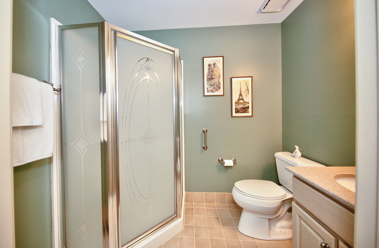 full bath on main level