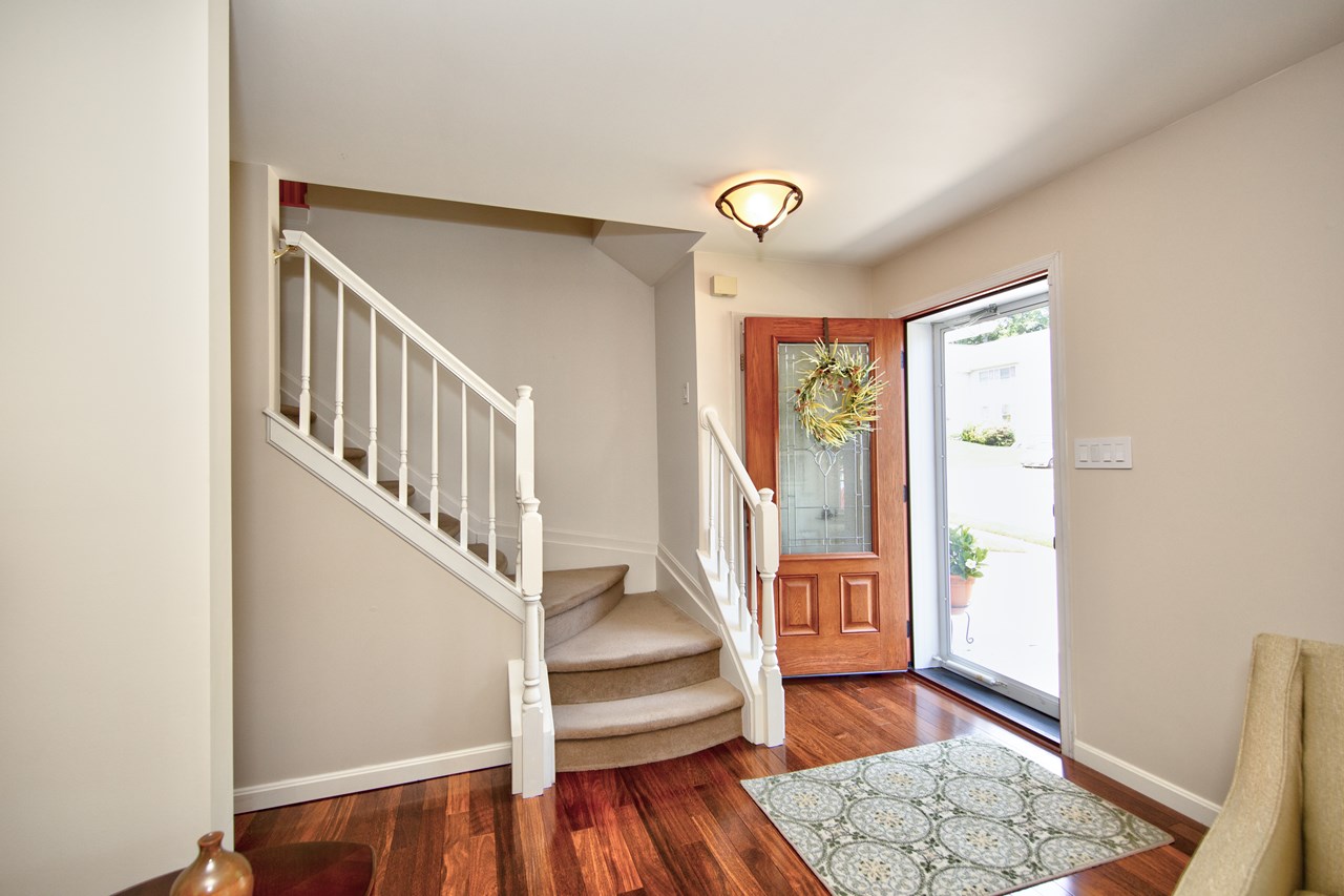 entryway to foyer