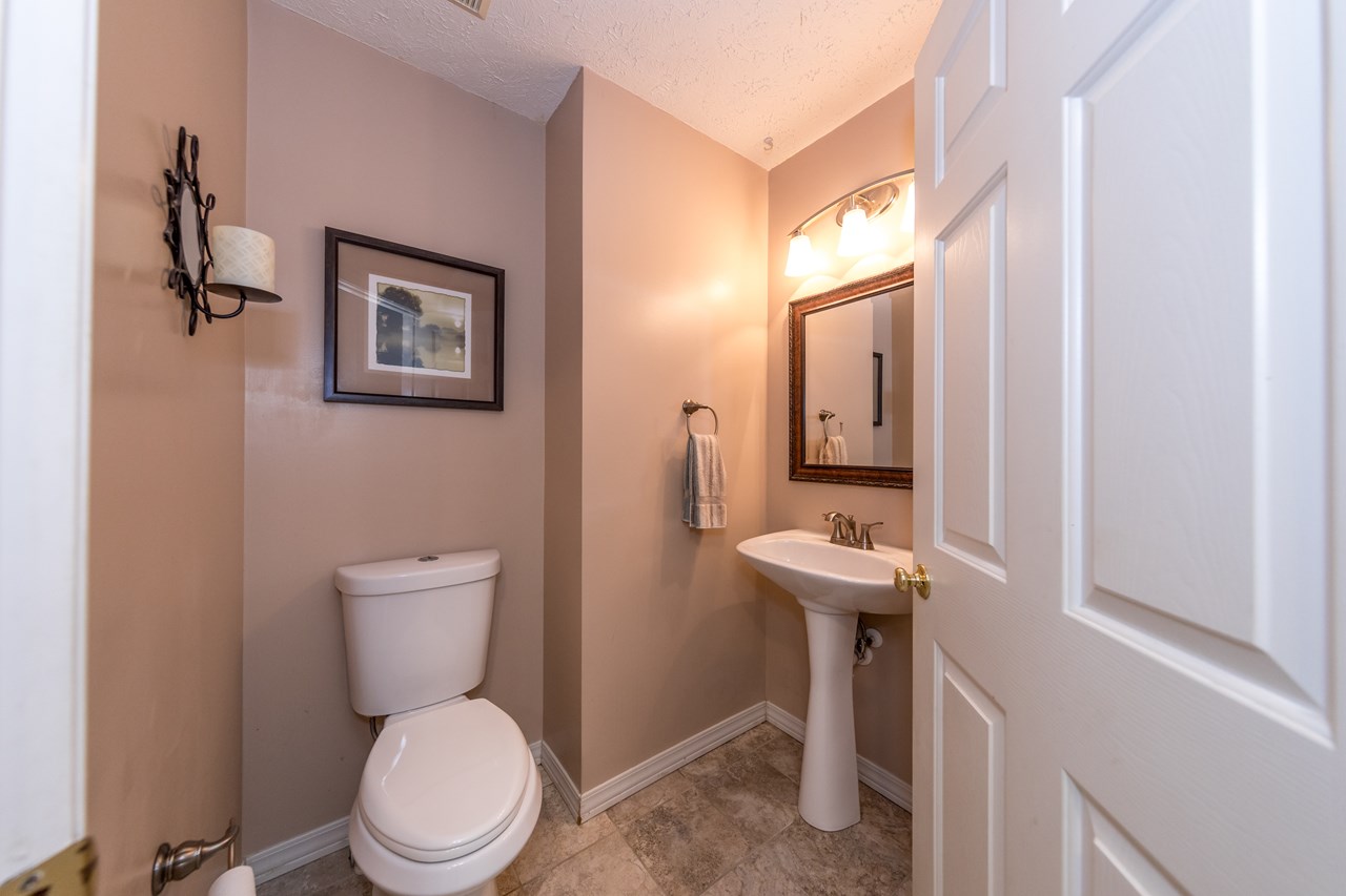 main level 1/2 bath