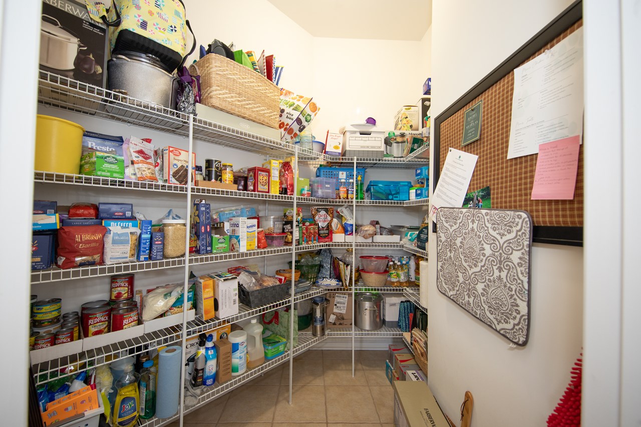 walk in pantry