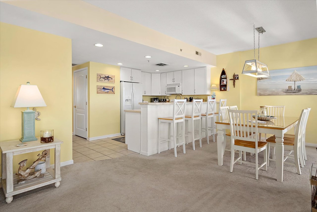 kitchen with breakfast bar