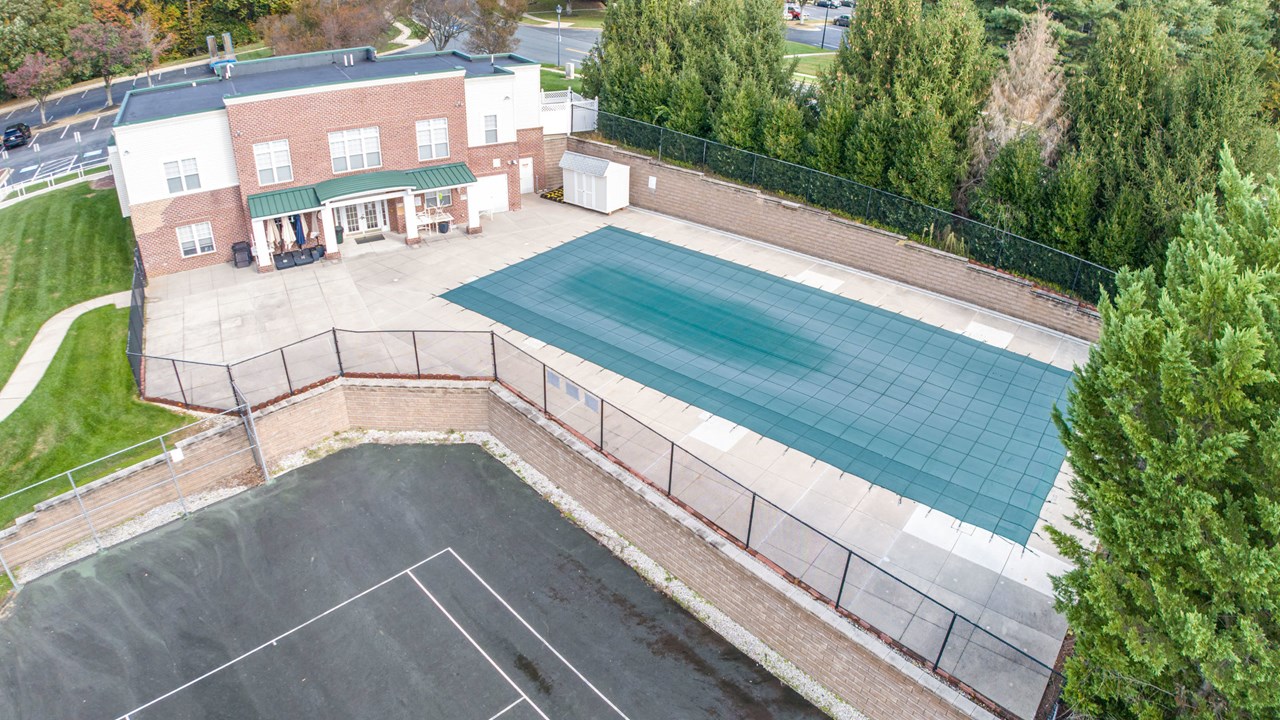clubhouse & community pool