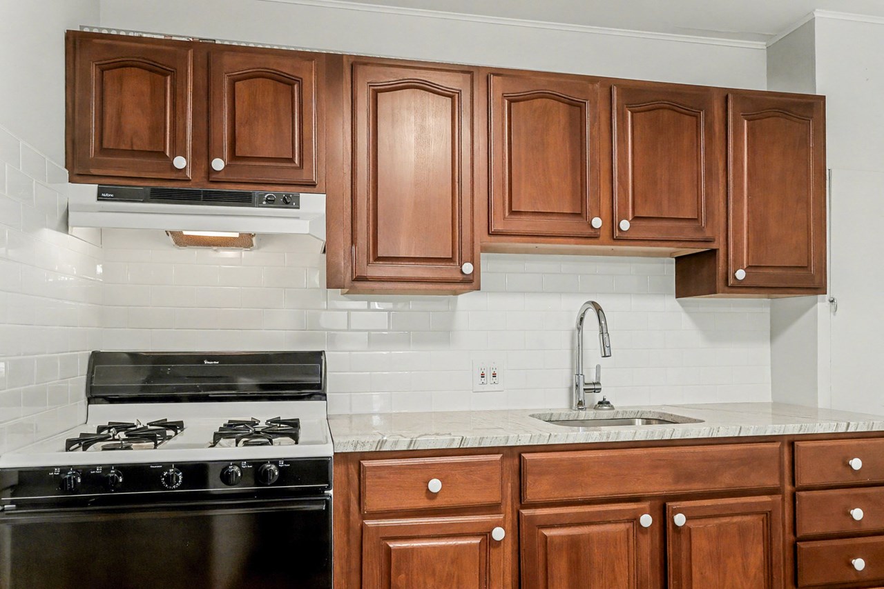 new kitchen cabinets & countertops