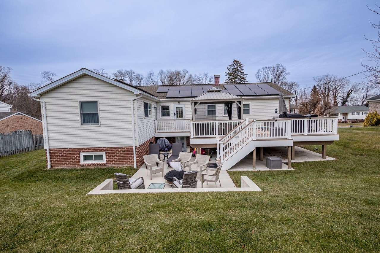 maintenance free deck & patio