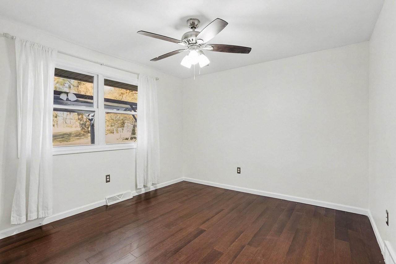 primary bedroom on main level