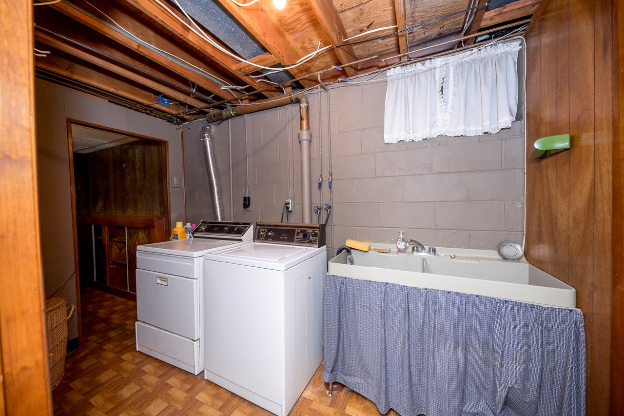 separate laundry room