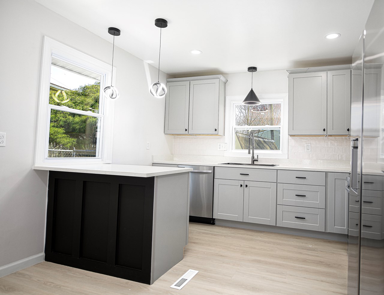 kitchen with breakfast bar