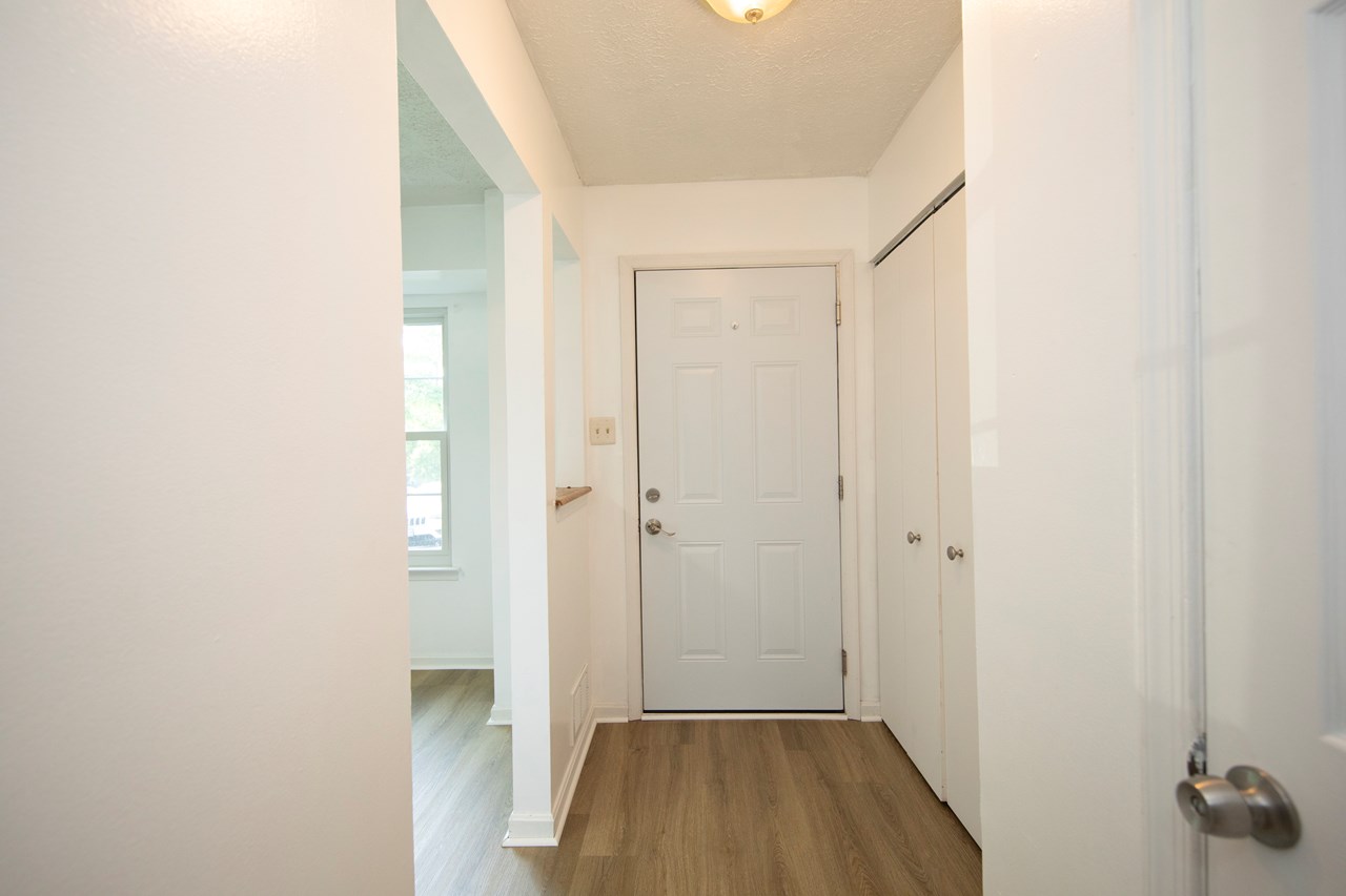 foyer/ entryway