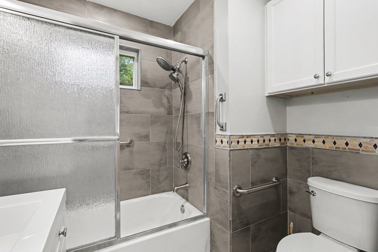 full bathroom