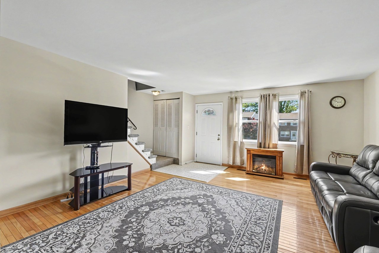 foyer/ entryway
