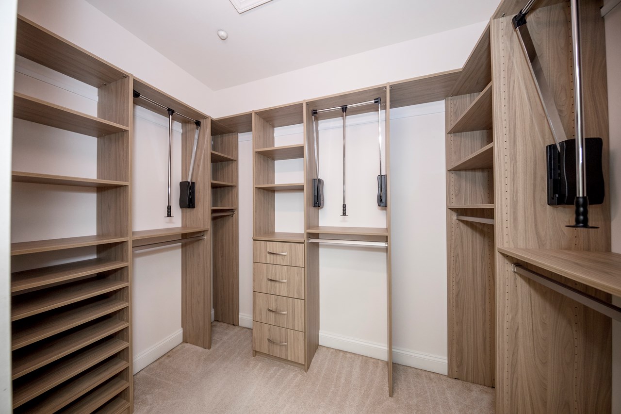 primary bedroom walk in closet