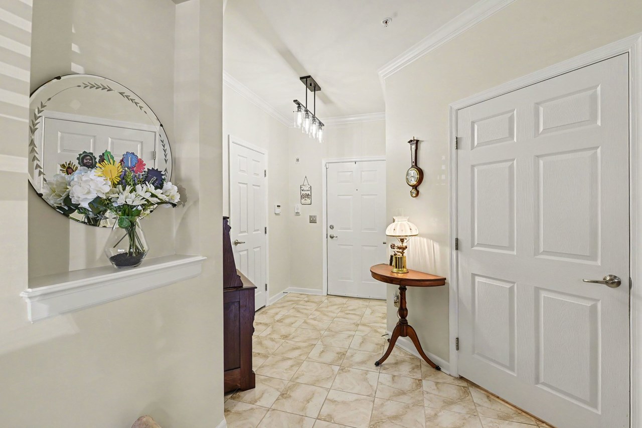 entryway/ foyer