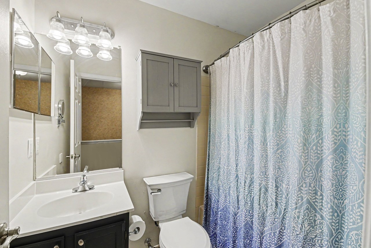 2nd full bathroom
