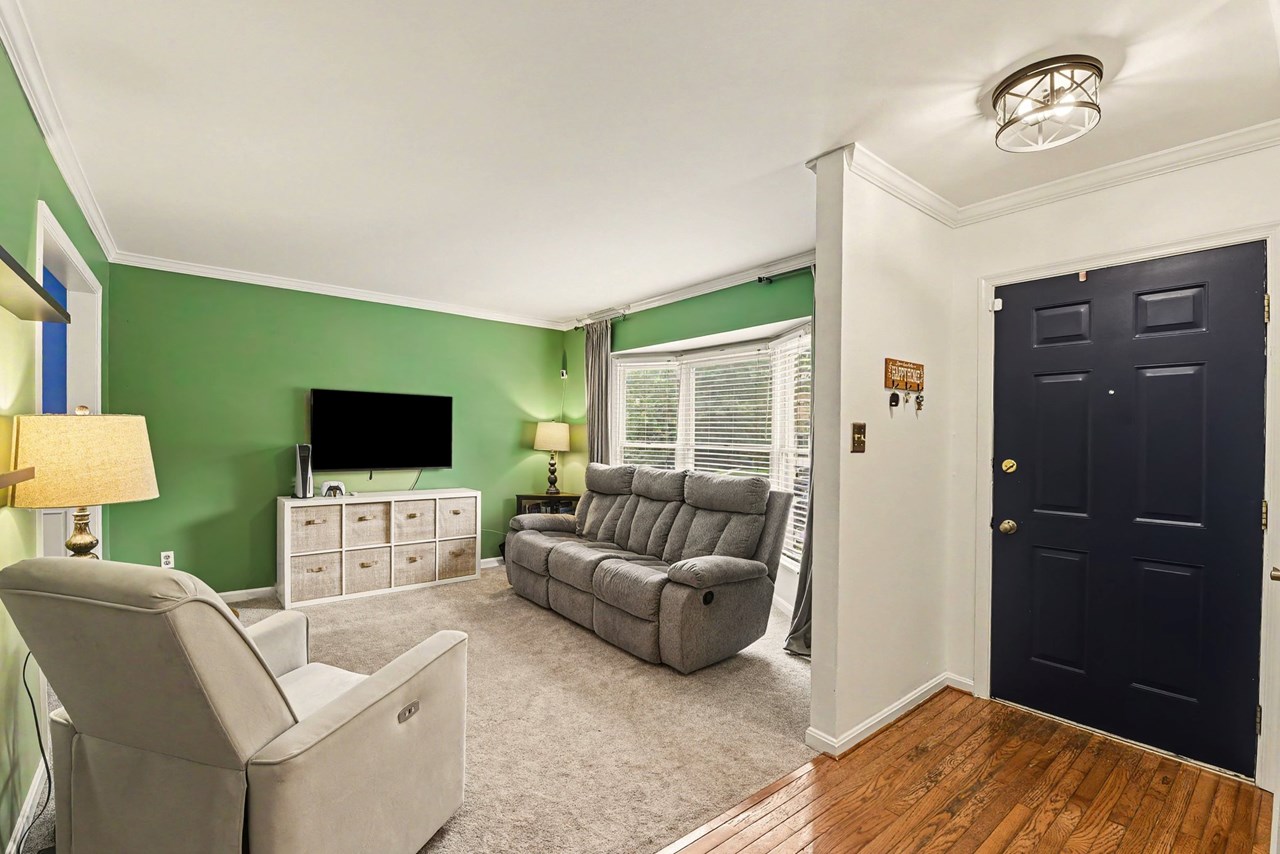 entrance to living room