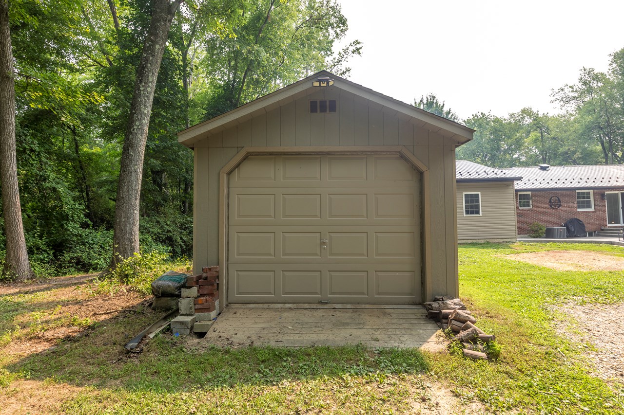 1 car garage