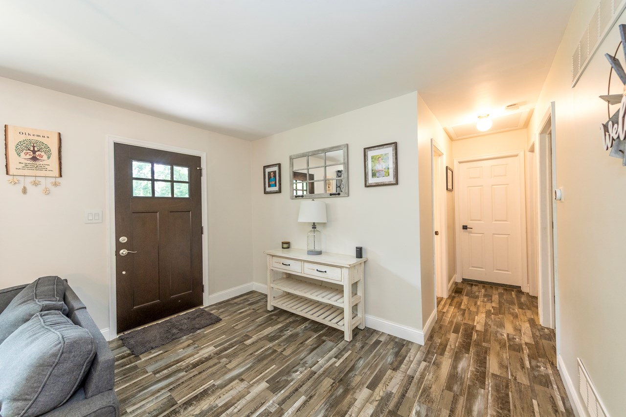 foyer/ entryway