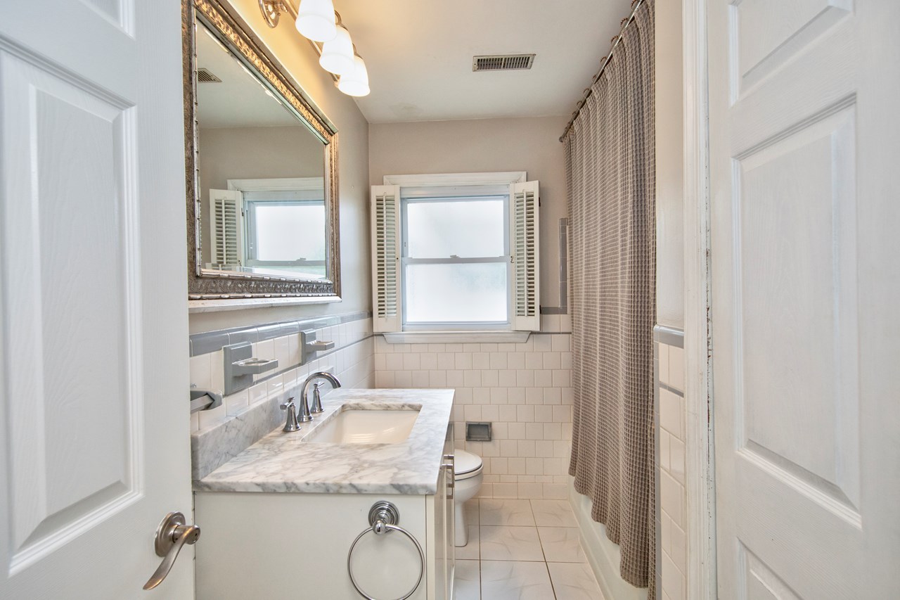 main level full bathroom