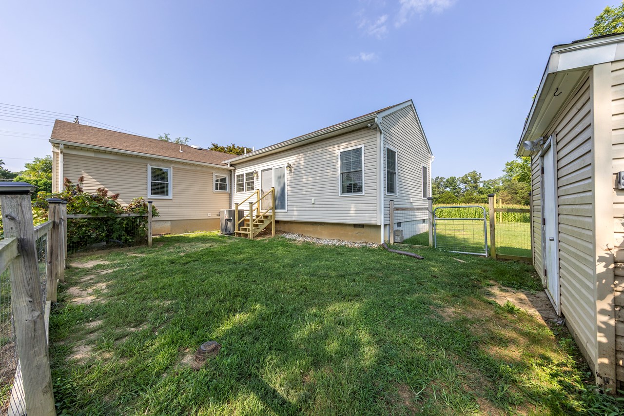rear fenced in area